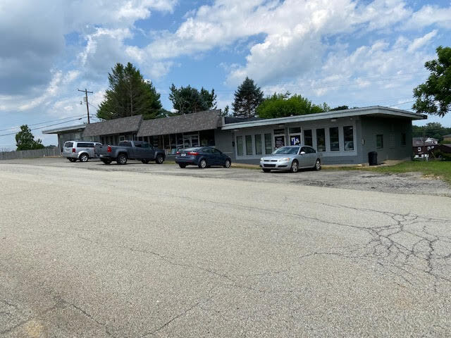 More Photos Of 6 W Hempfield Dr, Irwin Medical For Lease