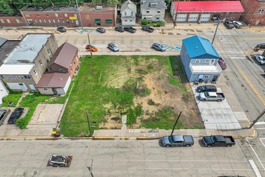 More Photos Of 166 Sinsinawa Avenue Ave, East Dubuque Land For Lease