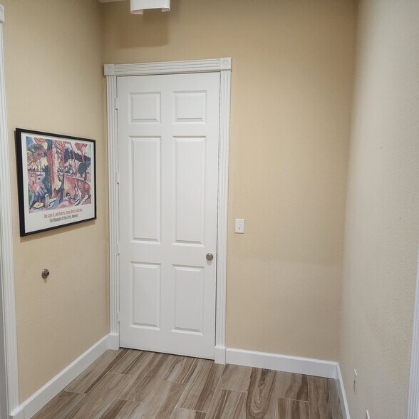 More Photos Of , Sugar Land Office For Sale