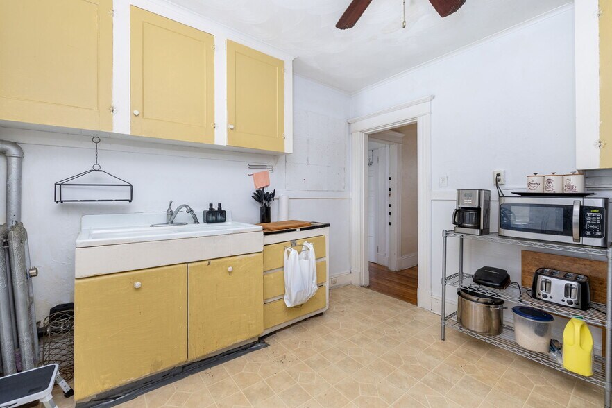More Photos Of 704-708 Sumner Ave, Springfield Office Residential For Sale