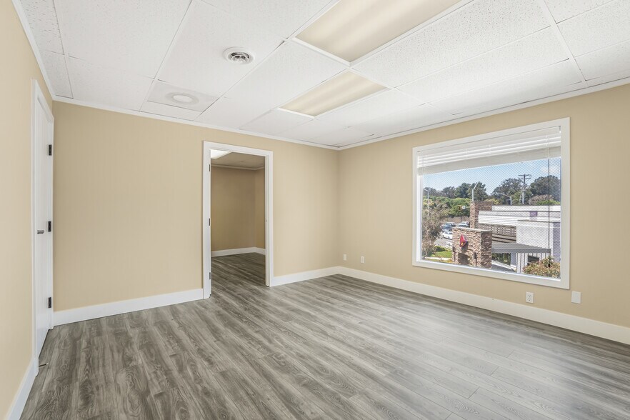 More Photos Of 720 N Ventura Rd, Port Hueneme Office Residential For Sale