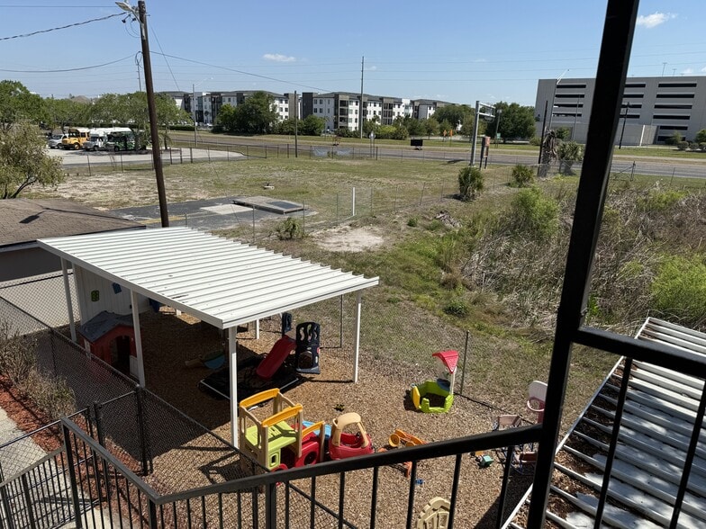 More Photos Of 1511 S US Highway 301, Tampa Office For Sale