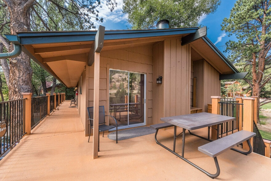 More Photos Of 1130 W Elkhorn Ave, Estes Park Hotel For Sale