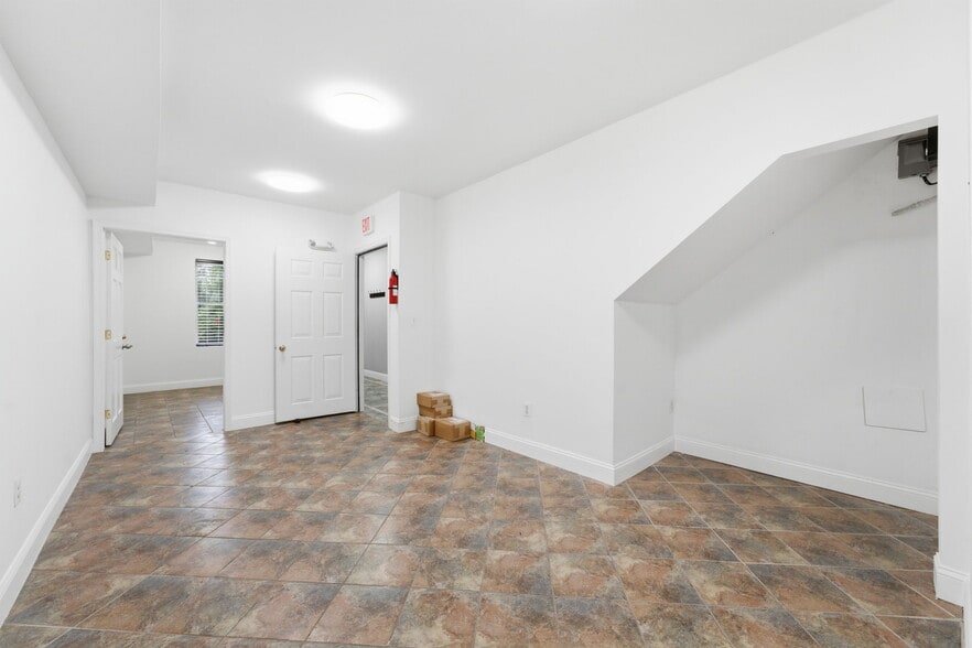 More Photos Of 720 I St SE, Washington Loft Creative Space For Lease