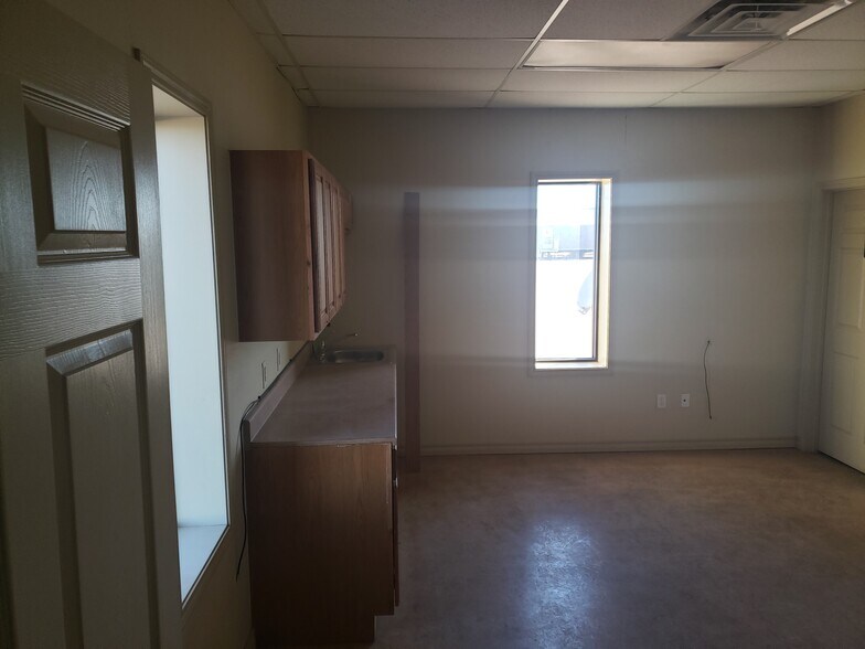 More Photos Of 2619 FM 3033, Stanton Warehouse For Lease