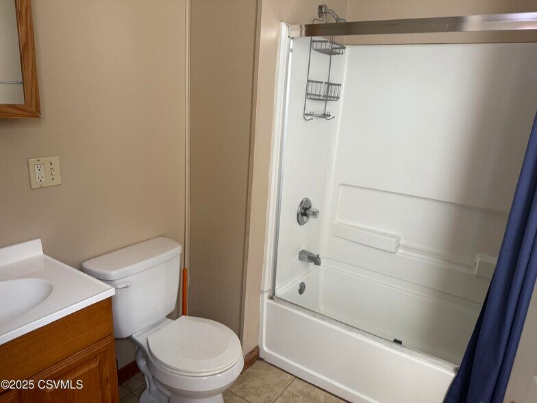 More Photos Of , Bloomsburg Unknown For Sale