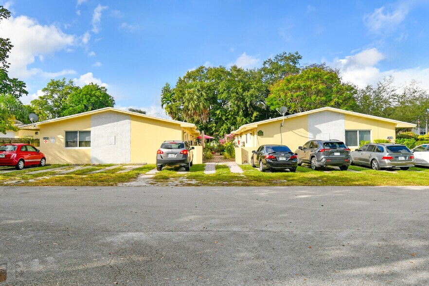 More Photos Of 1827-1831 Park Ln, Fort Lauderdale Apartments For Sale
