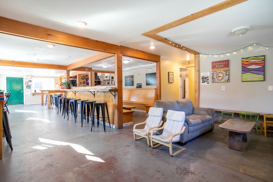 More Photos Of 65 Silver St, Sheffield Warehouse For Sale