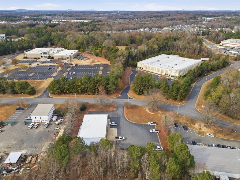 More Photos Of 2118 Carolina Place Dr, Fort Mill Warehouse For Sale