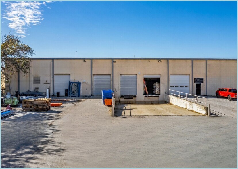 More Photos Of 10855 US Highway 19 N, Clearwater Manufacturing For Sale