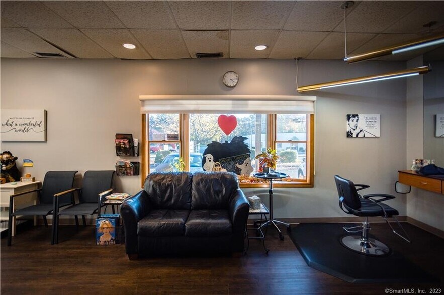 More Photos Of 448 Spring St, Windsor Locks Freestanding For Lease