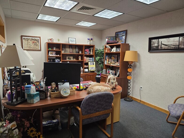 More Photos Of 3949 Evans Ave, Fort Myers Medical For Sale