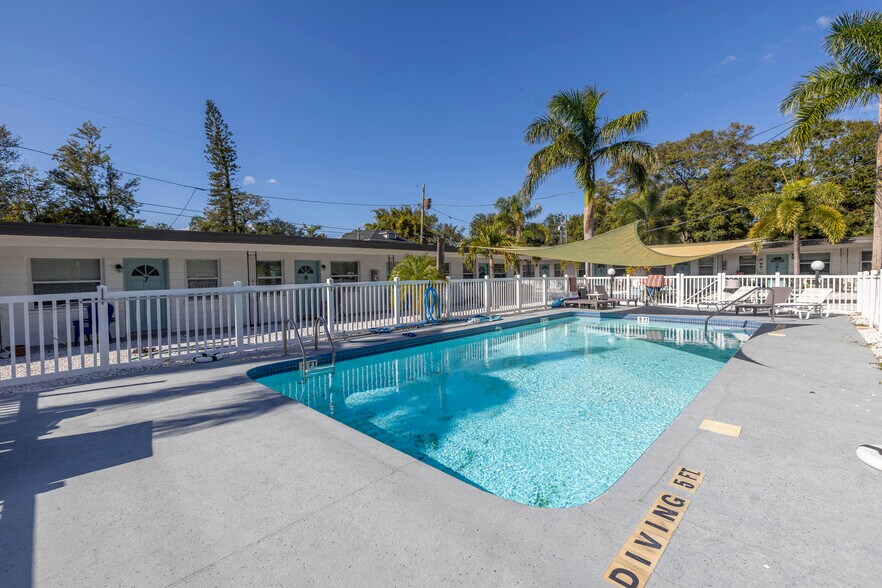 More Photos Of 779 9th Ave N, Saint Petersburg Apartments For Sale