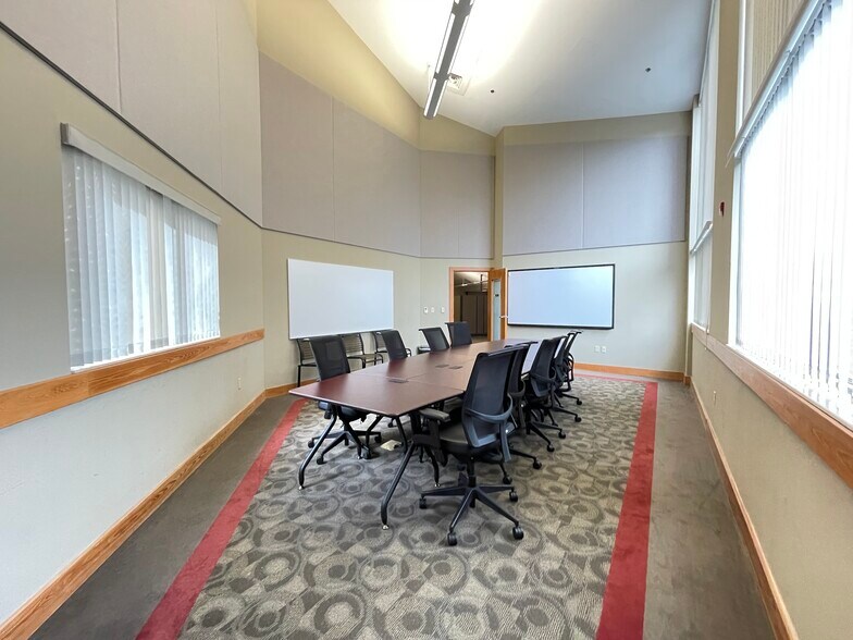 More Photos Of 6901 SW 24th Ave, Gainesville Coworking Space