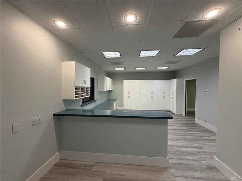 More Photos Of 18387 US Highway 18, Apple Valley Storefront Retail Office For Sale