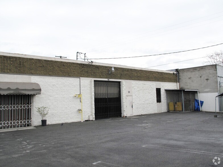 More Photos Of 1105 Kearney St, Los Angeles Warehouse For Lease