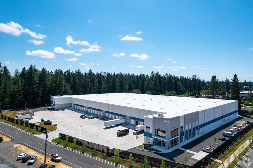 More Photos Of 15102 Woodbrook Dr SW, Lakewood Warehouse For Lease