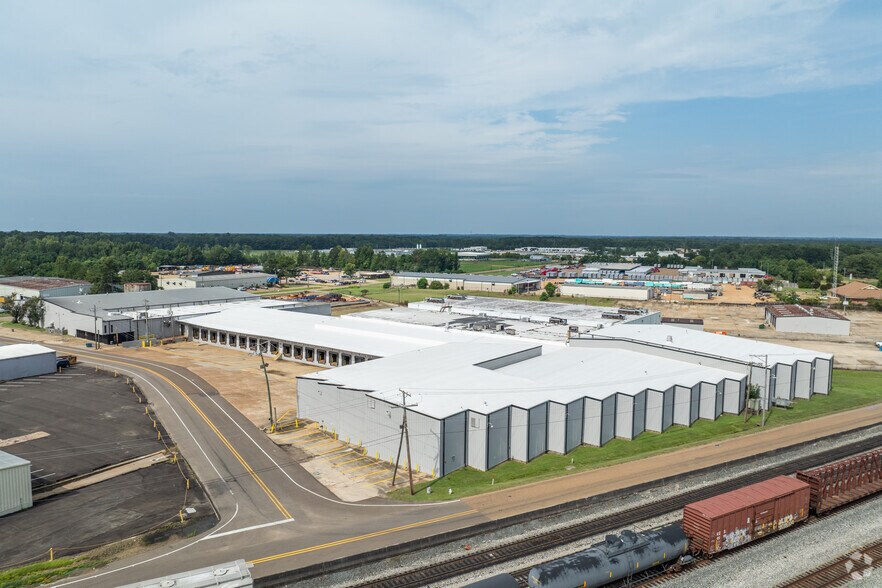 Primary Photo Of 1125 Weems St, Jackson Refrigeration Cold Storage For Lease