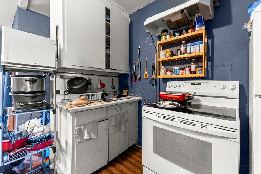 More Photos Of 228 Inkster Rd, Inkster Apartments For Sale