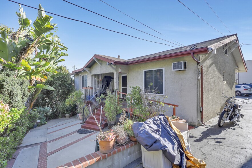 More Photos Of 153-157 W Channel Rd, Santa Monica Apartments For Sale