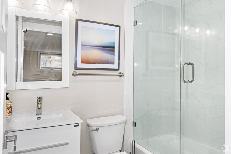 More Photos Of 1414 Pennsylvania Ave SE, Washington Apartments For Sale