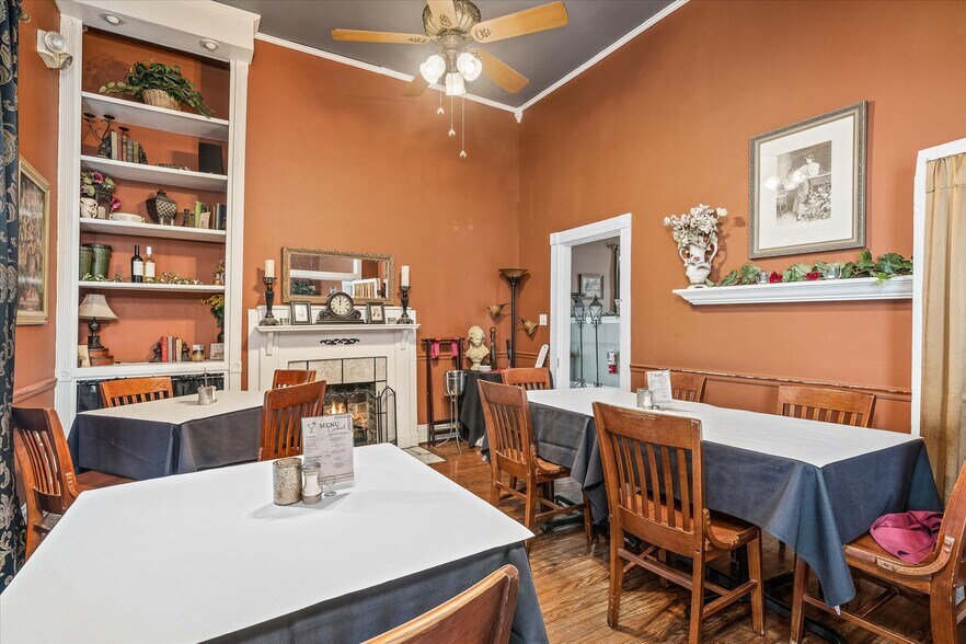 More Photos Of 232 N Peachtree Ave, Cookeville Restaurant For Sale