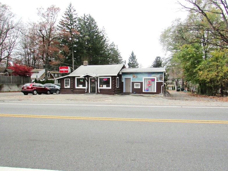 Primary Photo Of 533 Green Pond Rd, Rockaway Restaurant For Lease