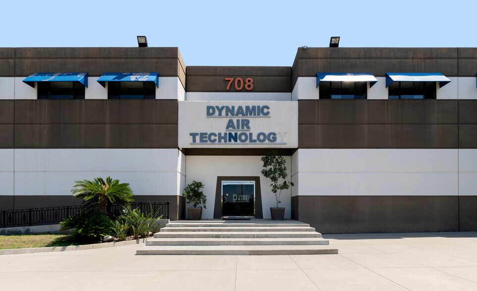 More Photos Of 708 N Vincent Ave, Covina Manufacturing For Lease