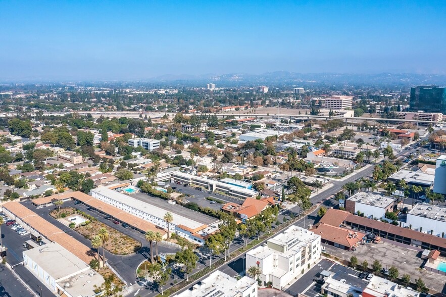 More Photos Of 1503 E 1st St, Santa Ana Hotel For Sale