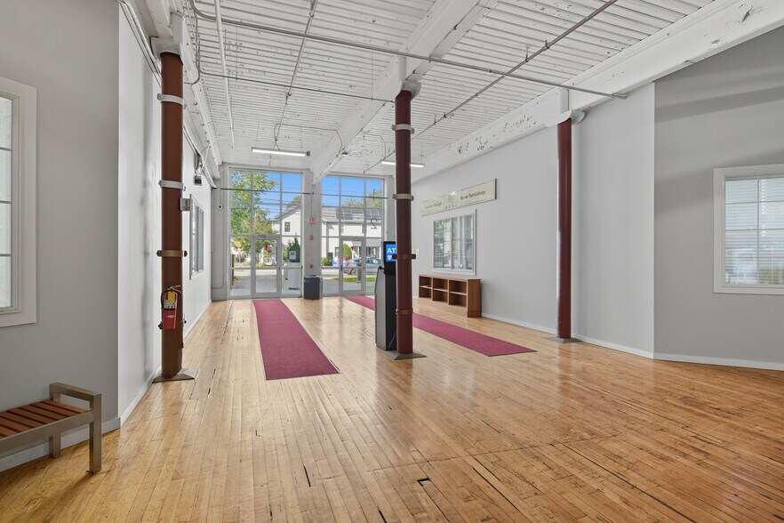 More Photos Of 122 Pleasant St, Easthampton Industrial For Lease