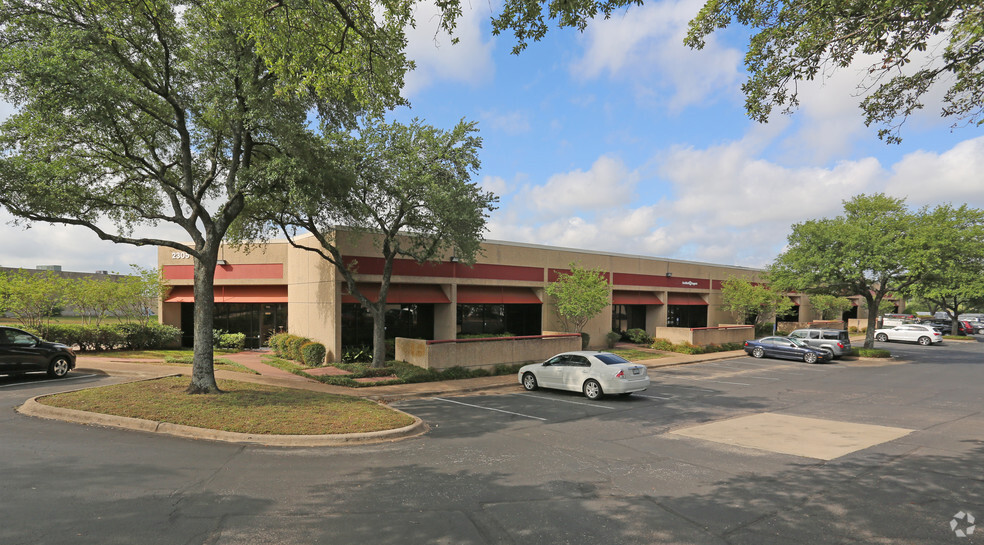 Primary Photo Of 2305 Donley Dr, Austin Light Distribution For Lease