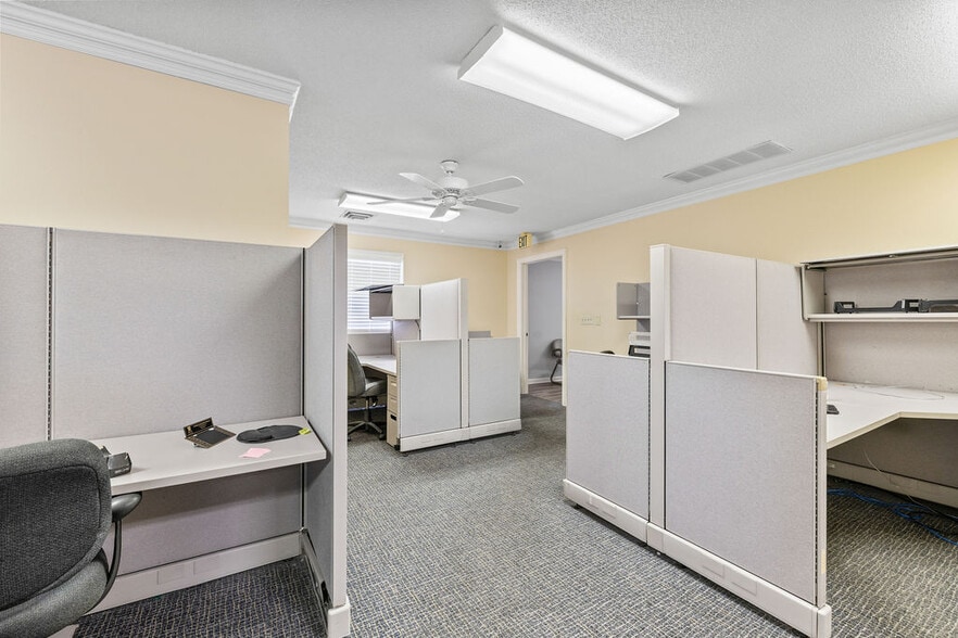 More Photos Of 275 Walnut Bend Rd, Cordova Medical For Lease