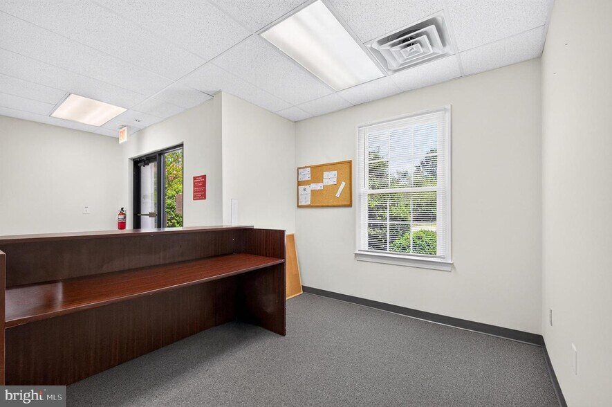 More Photos Of 7119 Salem Fields Blvd, Fredericksburg Office For Lease