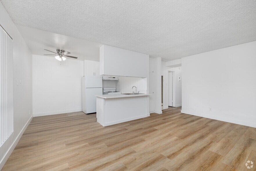More Photos Of 2700 Ellendale Pl, Los Angeles Apartments For Sale