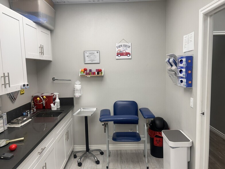 More Photos Of 1830 Commercenter East, San Bernardino Medical For Lease