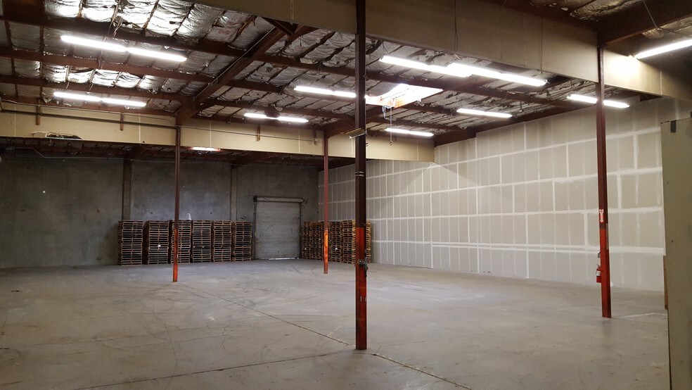 More Photos Of 175 Commerce Cir, Sacramento Warehouse For Lease