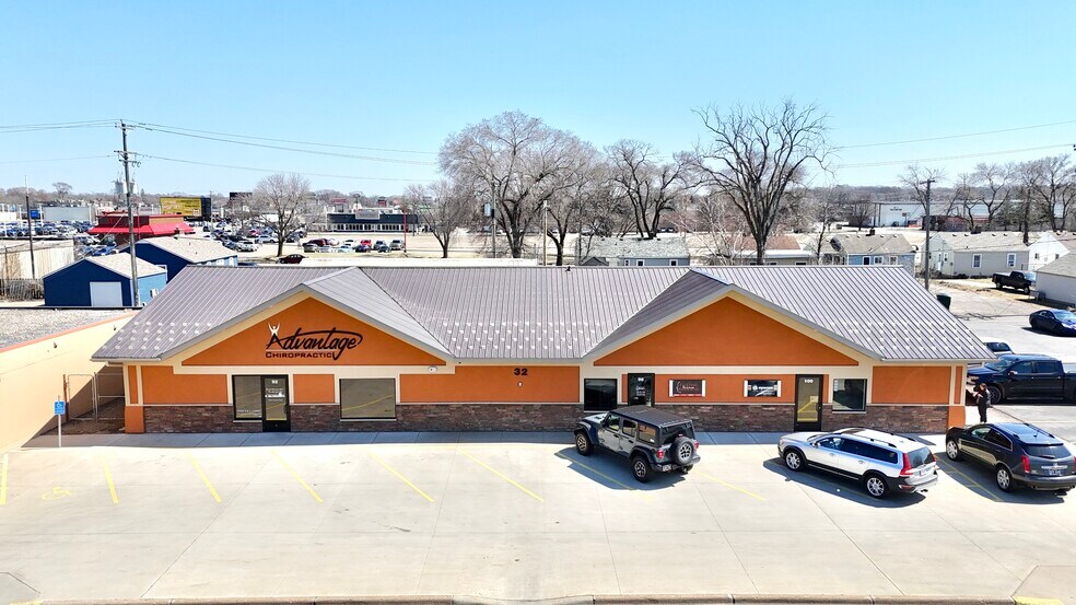 More Photos Of 20 S 32nd Ave S, Saint Cloud Office For Sale