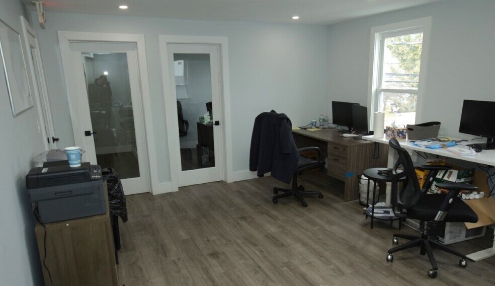 More Photos Of 136-140 Cedarhurst Ave, Cedarhurst Storefront Retail Residential For Lease