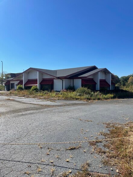 More Photos Of 3352 15th Avenue Blvd SE, Conover Restaurant For Sale