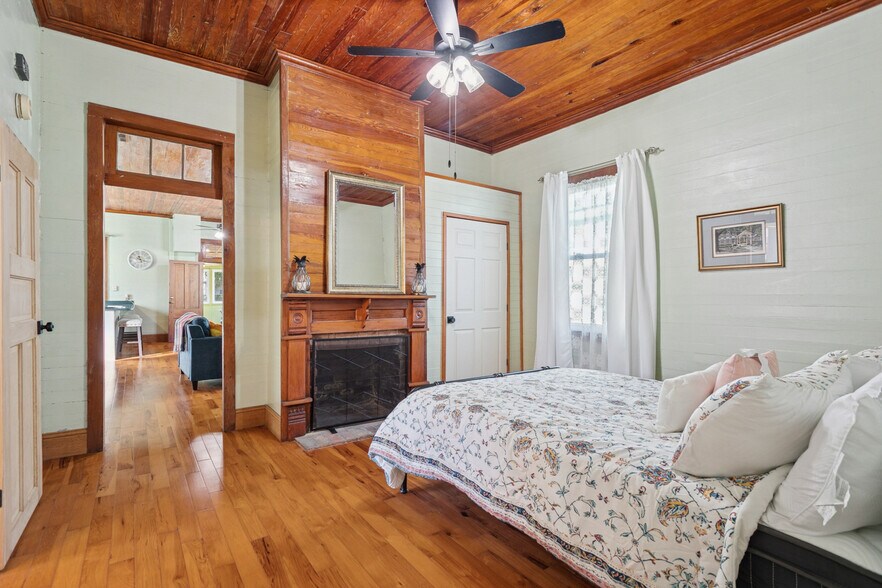 More Photos Of 2135 2nd St, Slidell Flex For Sale