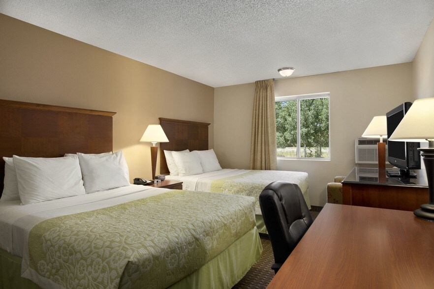 More Photos Of 701 W US Highway 50, Gunnison Hotel For Sale