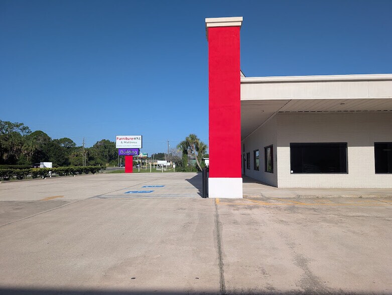 More Photos Of 3800 W New Haven Ave, Melbourne Freestanding For Lease