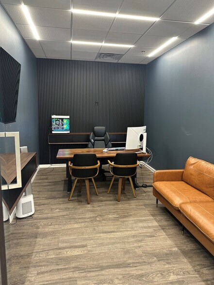 More Photos Of 72120 Magnesia Falls Dr, Rancho Mirage Medical For Lease