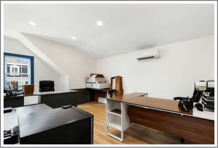 More Photos Of 45 Albion St, Wakefield Office For Sale