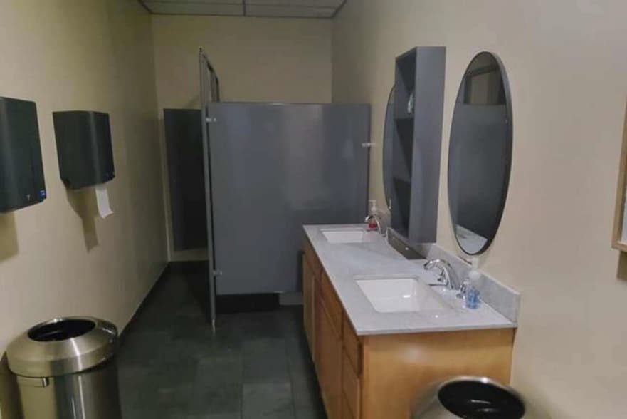 More Photos Of 1121 W Kentucky St, Louisville Distribution For Sale