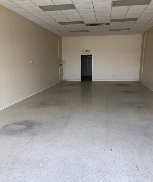 More Photos Of 4079 Augusta Hwy, Gilbert Storefront For Lease