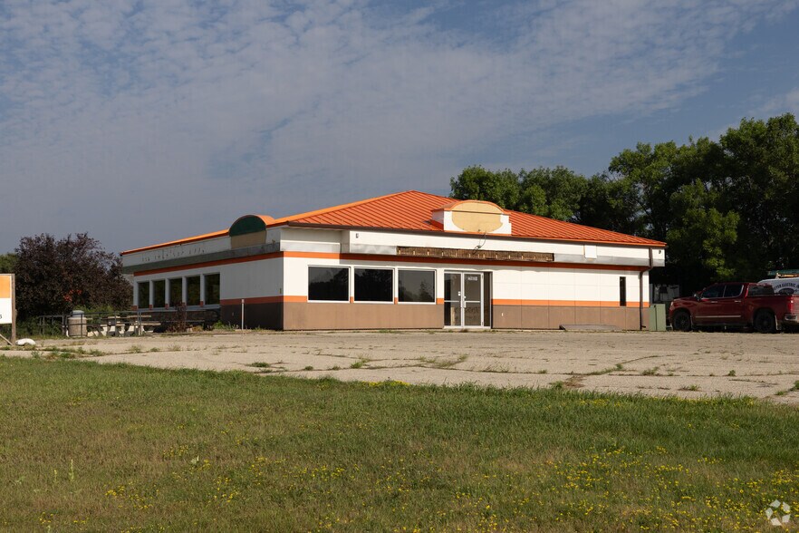 Primary Photo Of 1205 MN-28, Glenwood Restaurant For Sale
