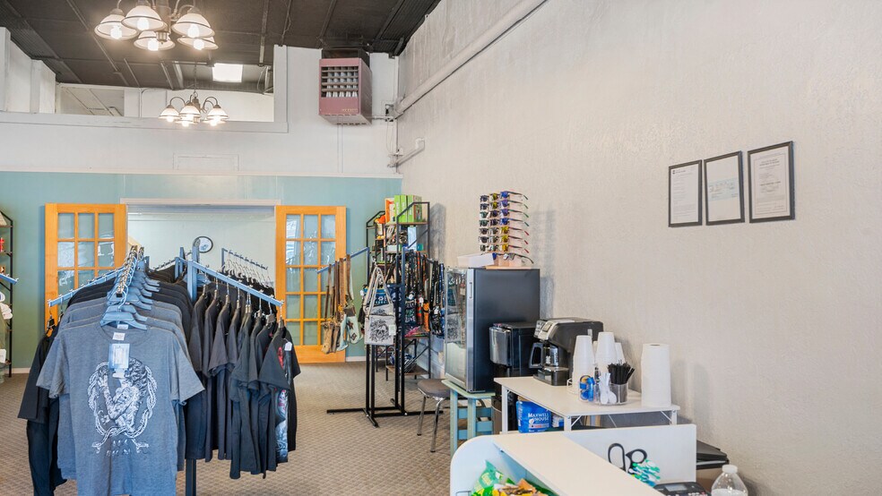 More Photos Of 27 N Cascade Ave, Montrose Storefront For Sale