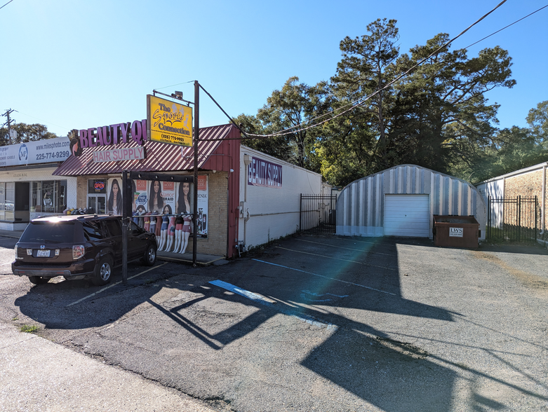 Primary Photo Of 11713 Plank Rd, Baton Rouge General Retail For Sale