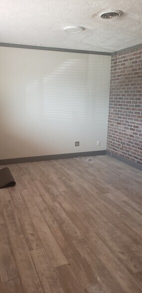 More Photos Of 1230 N Skyline Dr, Idaho Falls Warehouse For Lease